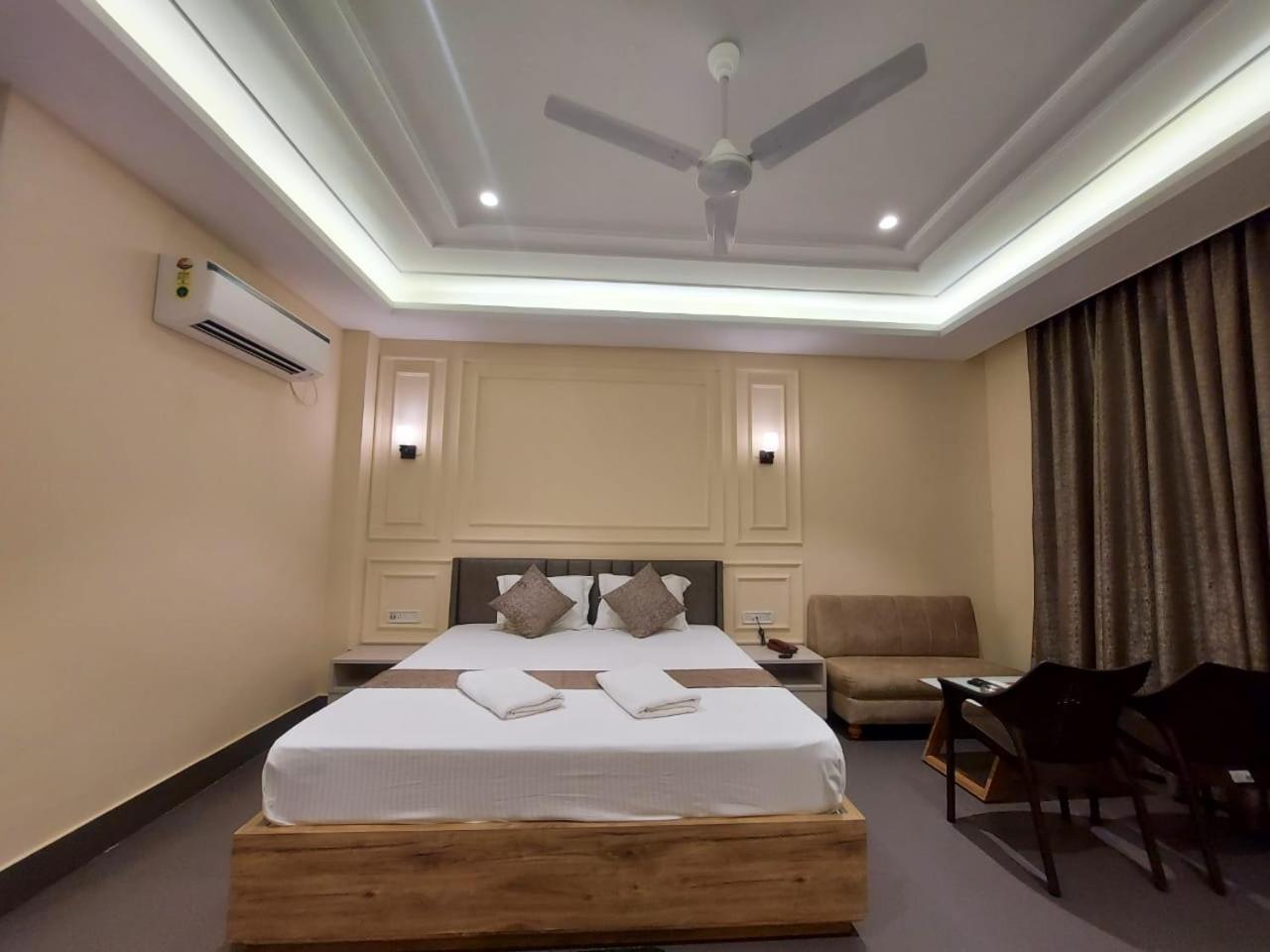 מנדרמוני Parth King Beach Resort מראה חיצוני תמונה